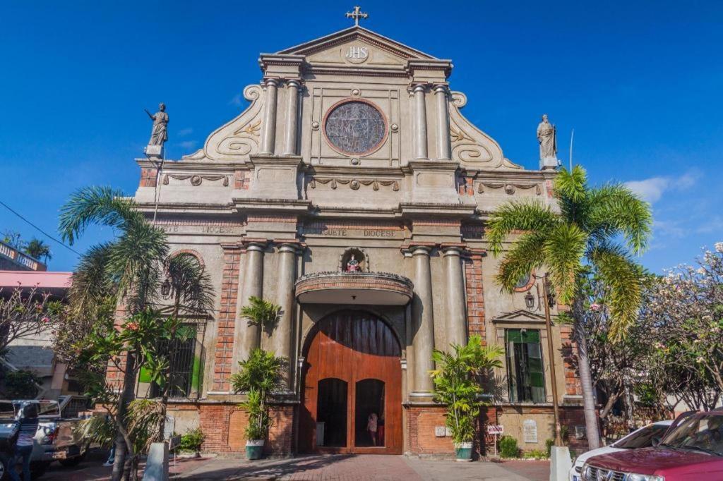 Lufian Dormitel Hostel Dumaguete City Ngoại thất bức ảnh